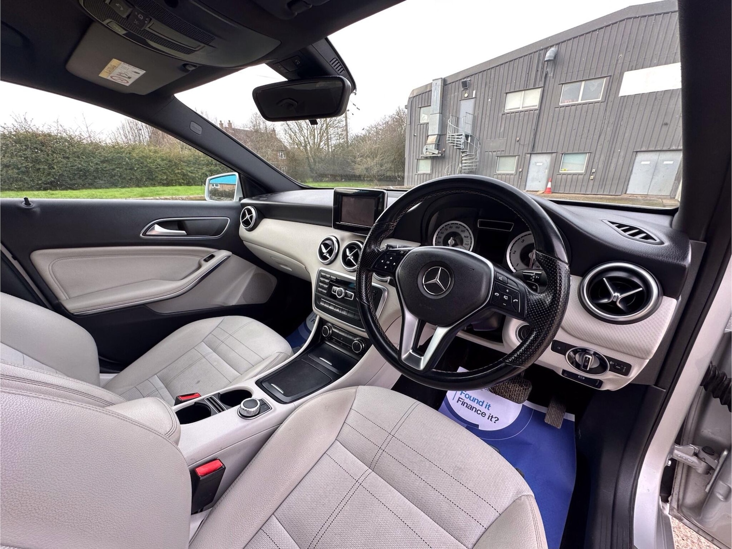 Used Mercedes-Benz A-Class 2015 for sale - 77612601: Photo 25