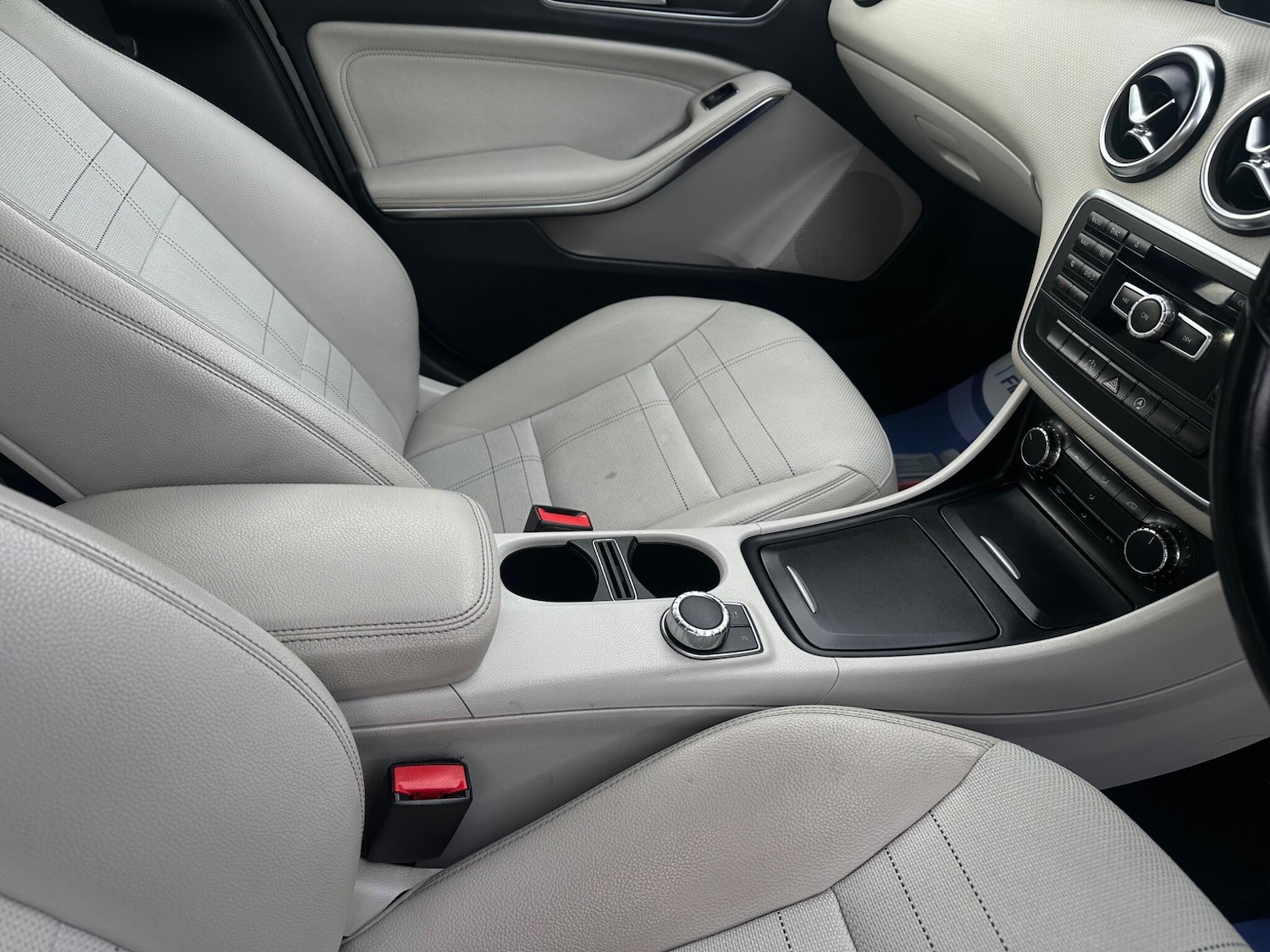 Used Mercedes-Benz A-Class 2015 for sale - 77612601: Photo 32