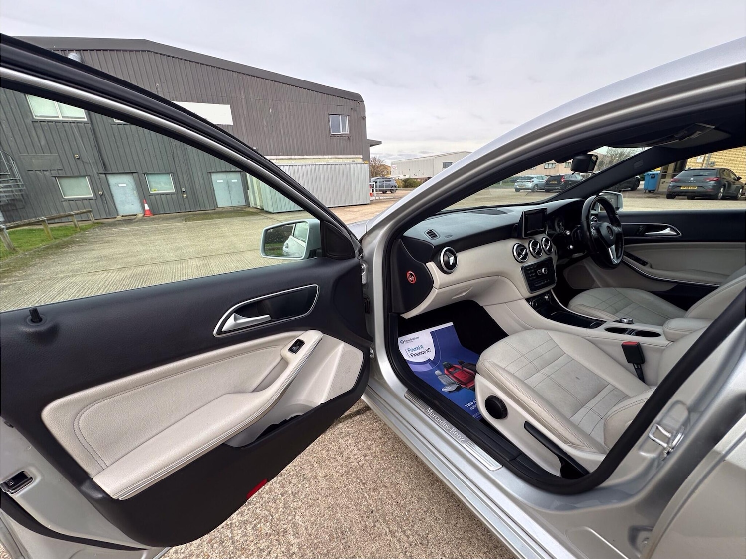 Used Mercedes-Benz A-Class 2015 for sale - 77612601: Photo 41