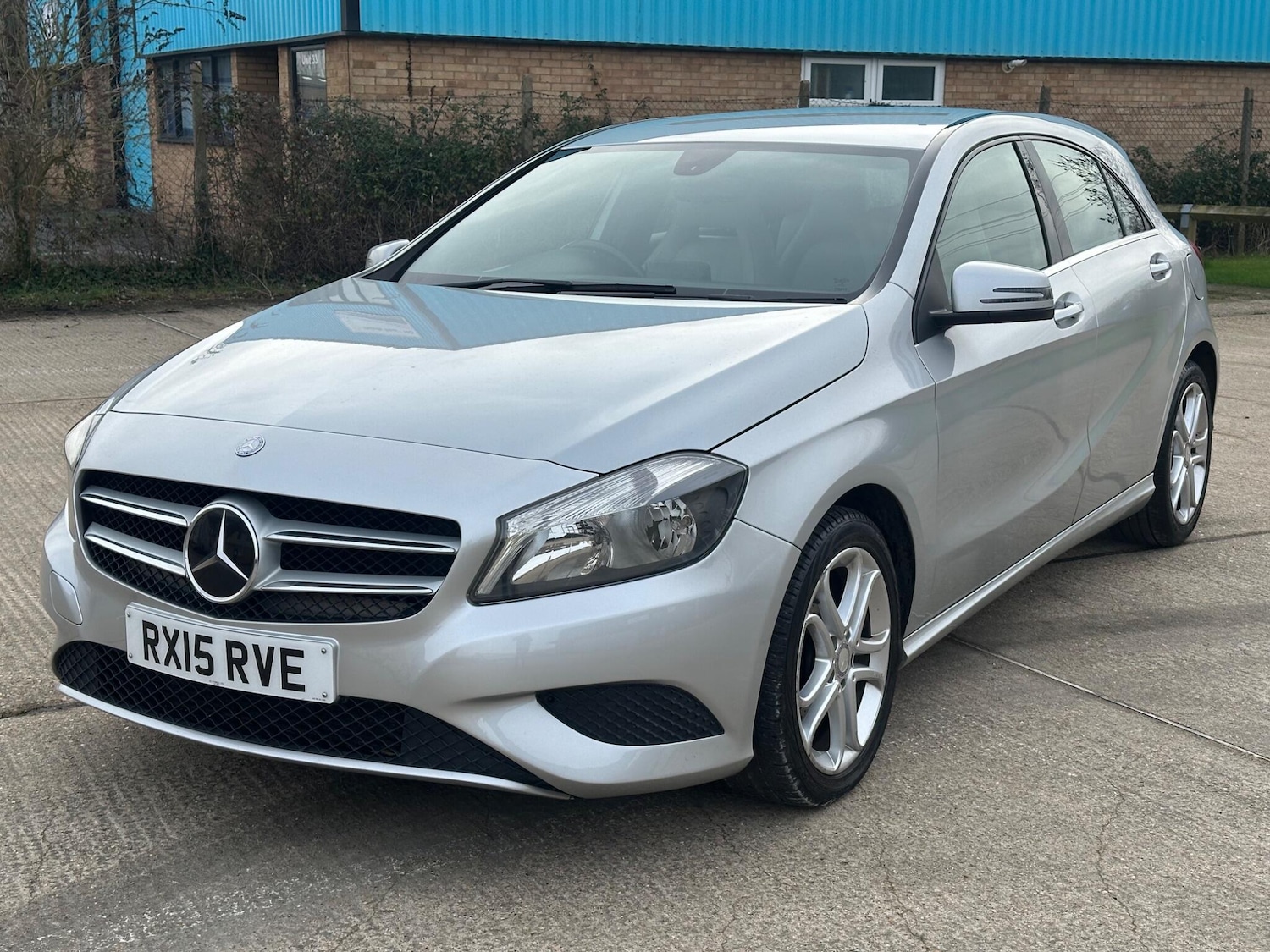 Used Mercedes-Benz A-Class 2015 for sale - 77612601: Photo 5