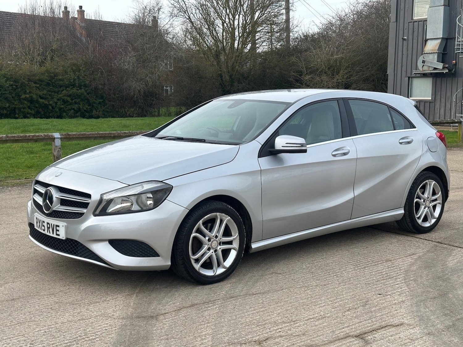Used Mercedes-Benz A-Class 2015 for sale - 77612601: Photo 7