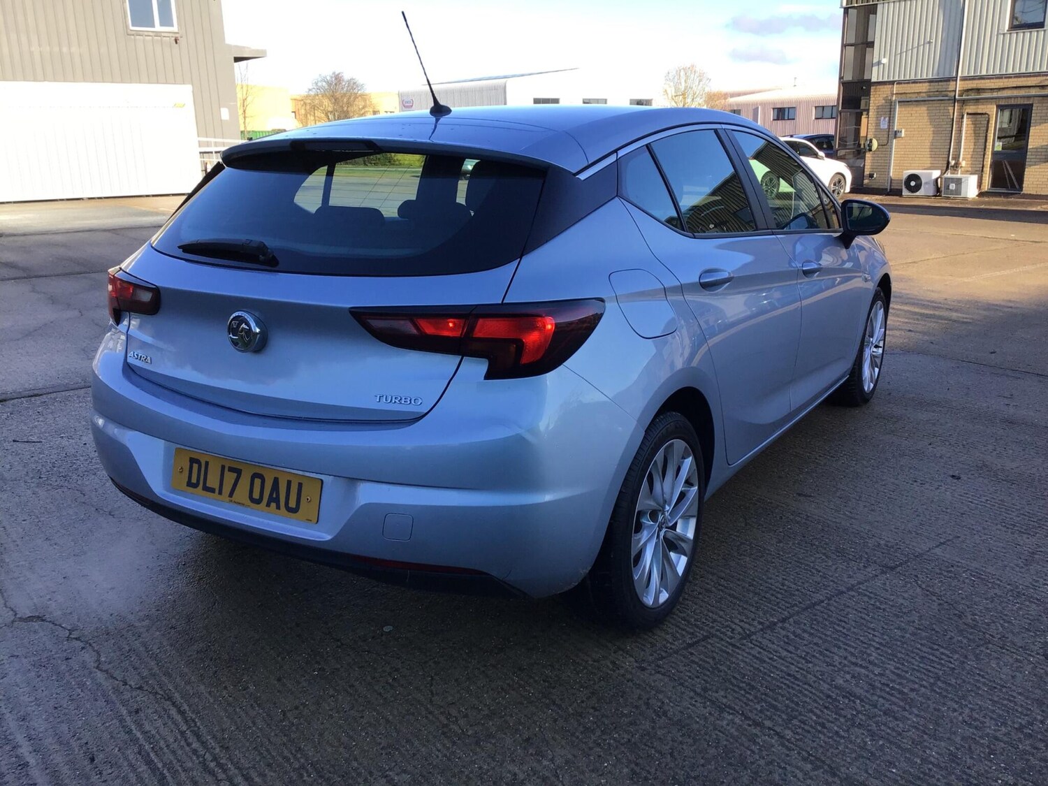 Used Vauxhall Astra 2017 for sale - 77613804: Photo 28