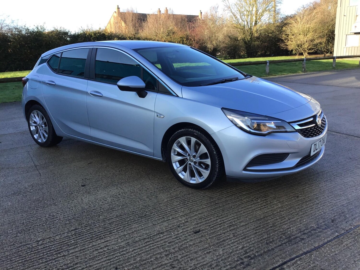 Used Vauxhall Astra 2017 for sale - 77613804: Photo 8