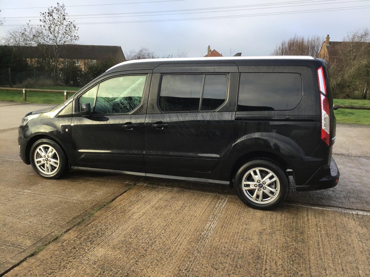 Used Ford Grand Tourneo Connect 2020 for sale - 77613799: Photo 21