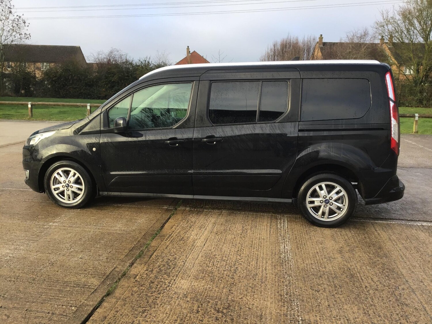 Used Ford Grand Tourneo Connect 2020 for sale - 77613799: Photo 22