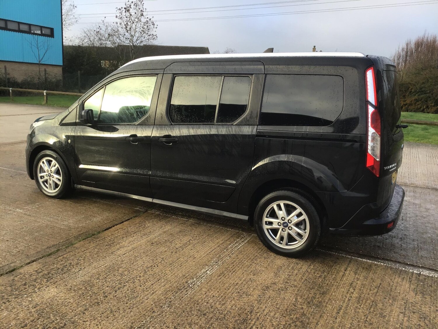 Used Ford Grand Tourneo Connect 2020 for sale - 77613799: Photo 24