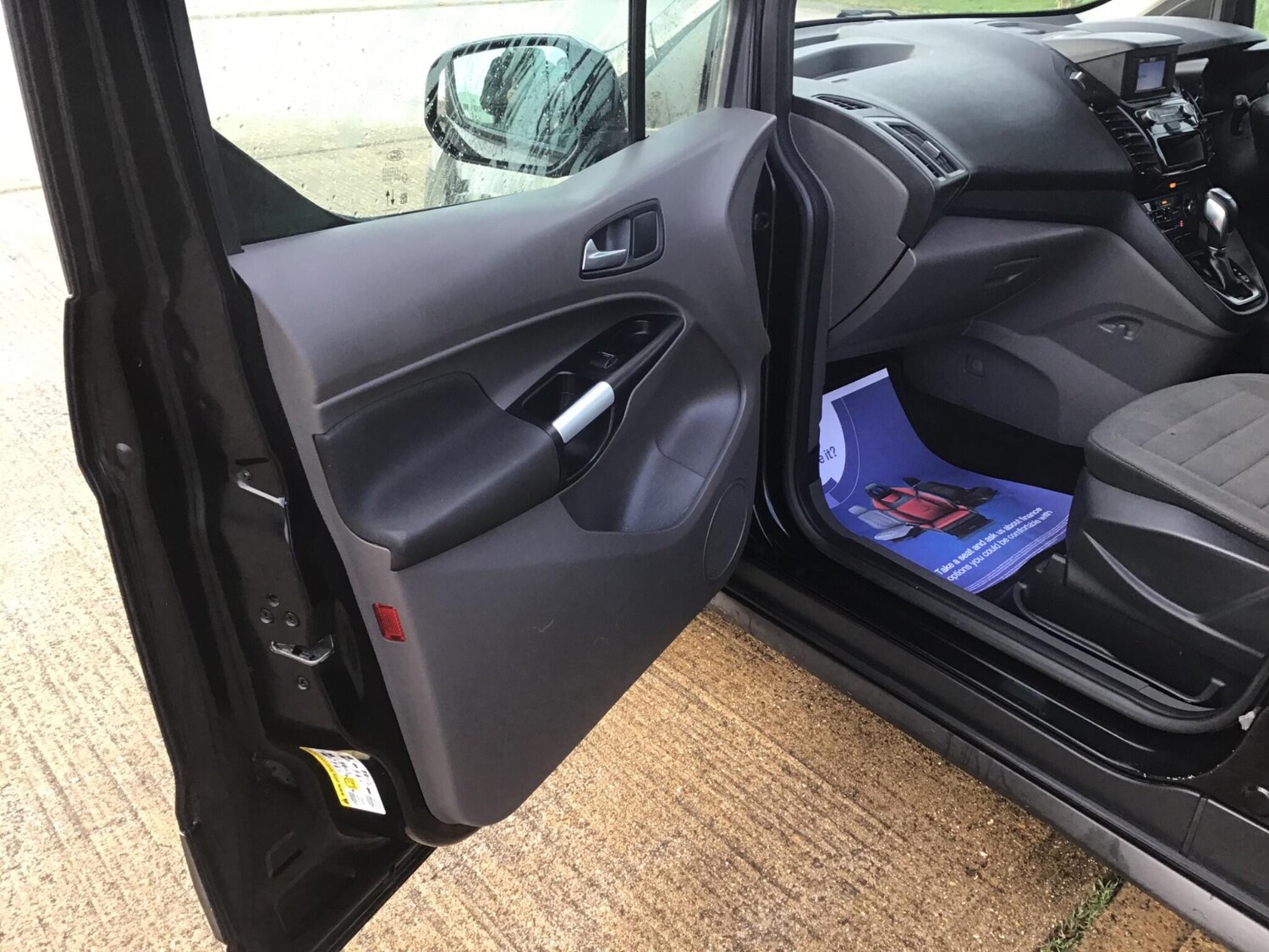 Used Ford Grand Tourneo Connect 2020 for sale - 77613799: Photo 44