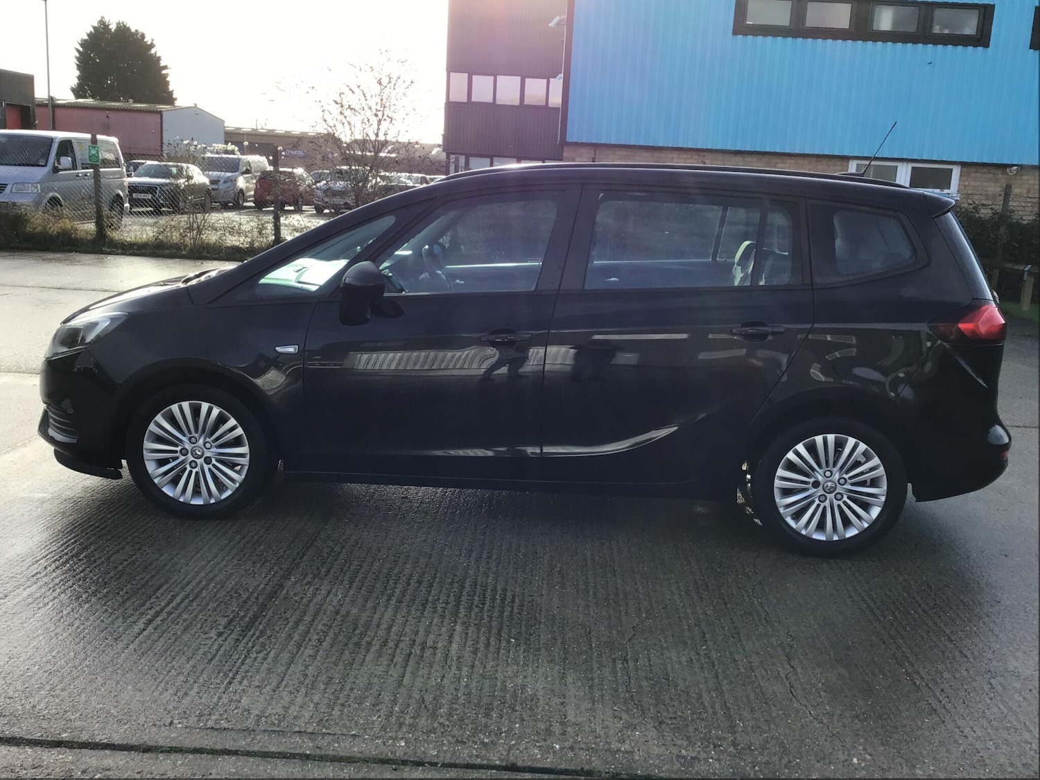 Used Vauxhall Zafira Tourer 2017 for sale - 78048190: Photo 15