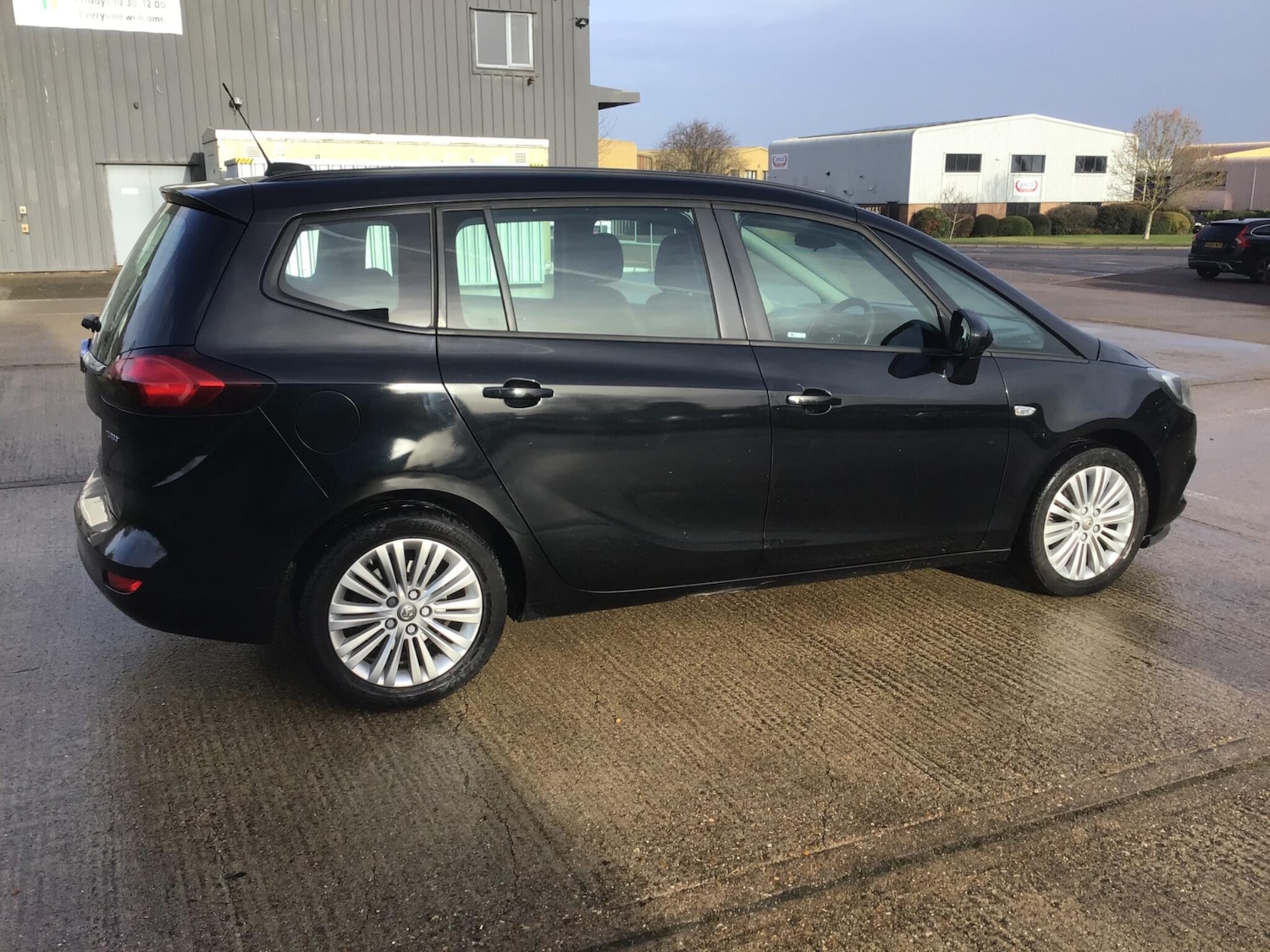 Used Vauxhall Zafira Tourer 2017 for sale - 78048190: Photo 18