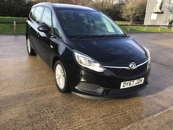 Vauxhall Zafira Tourer feature image