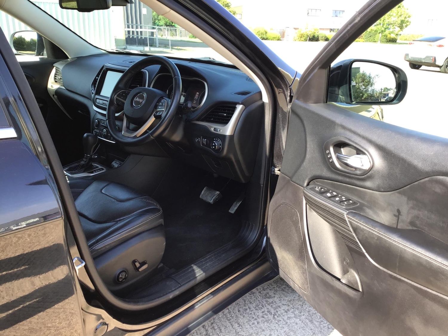 Used Jeep Cherokee 2016 for sale - 77613793: Photo 24