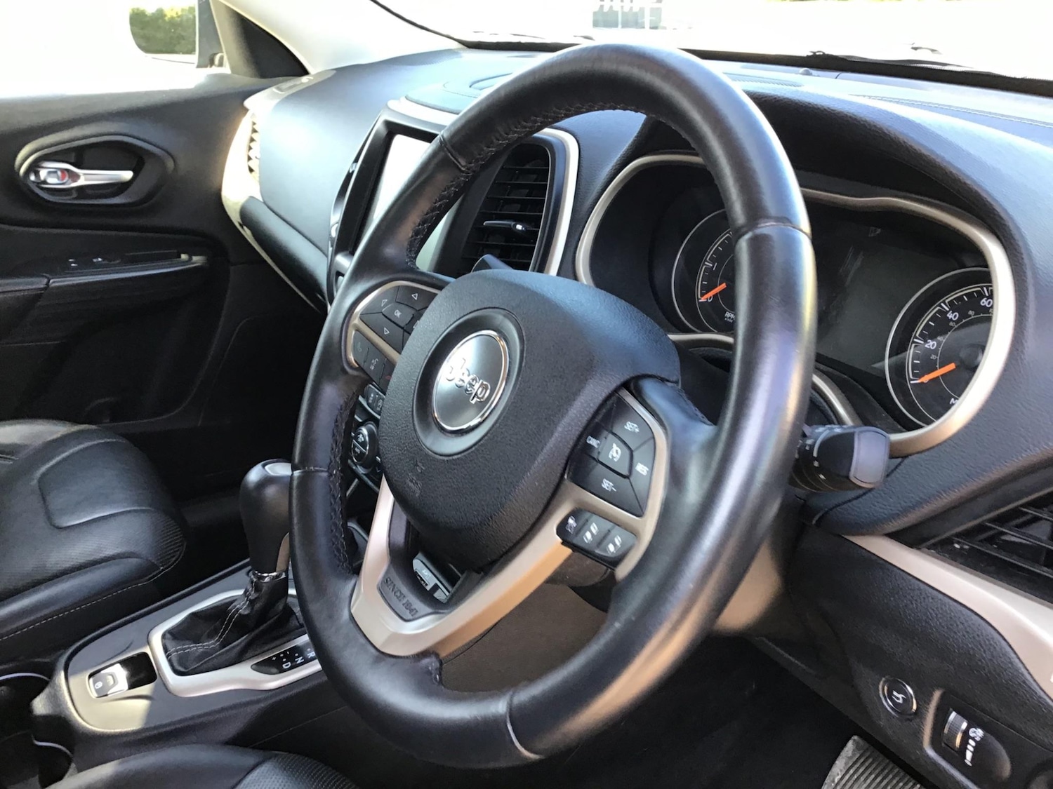 Used Jeep Cherokee 2016 for sale - 77613793: Photo 31