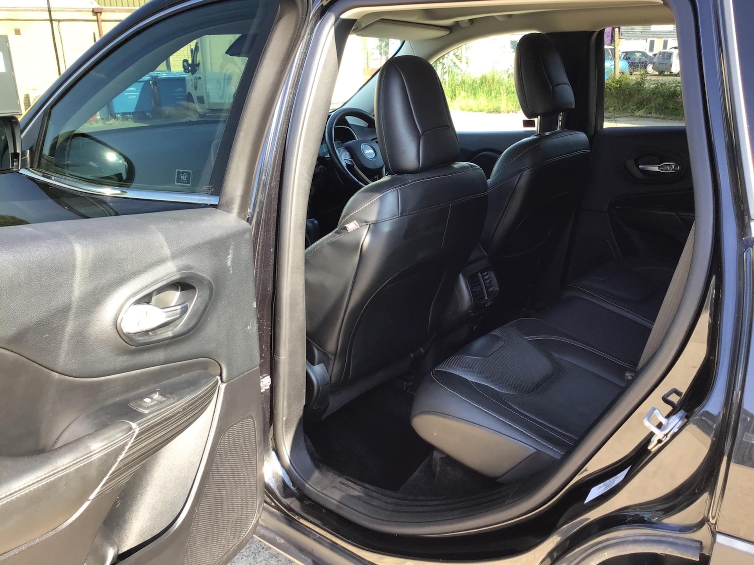 Used Jeep Cherokee 2016 for sale - 77613793: Photo 33