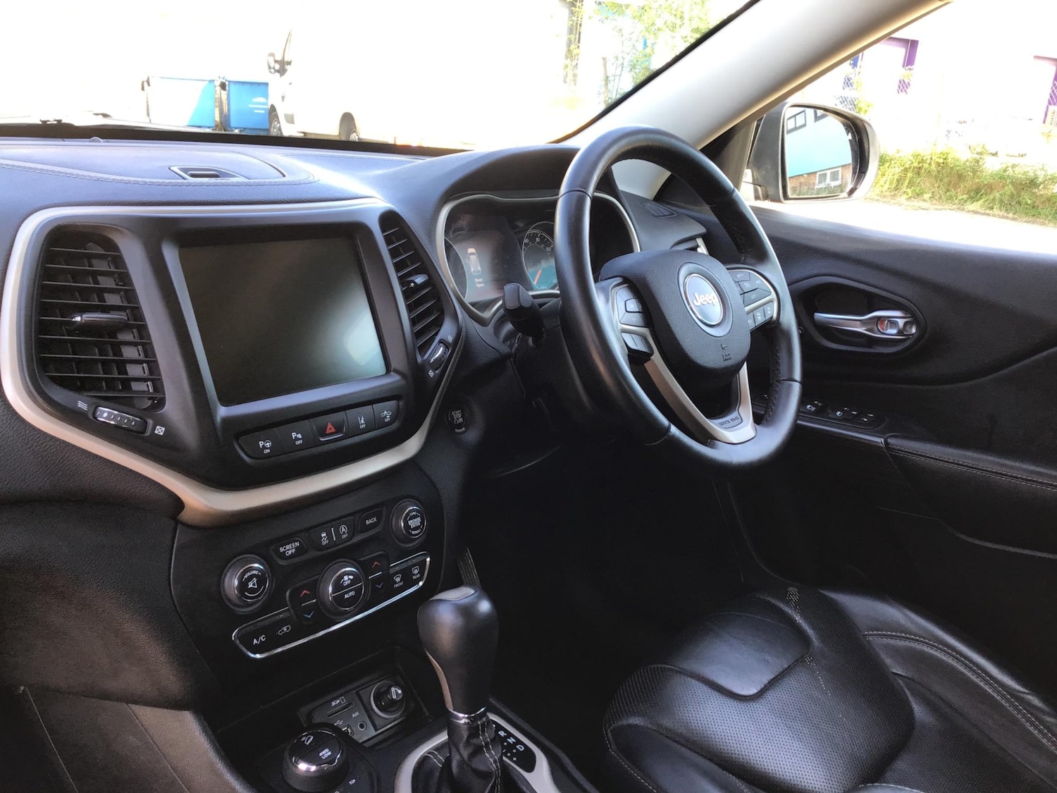 Used Jeep Cherokee 2016 for sale - 77613793: Photo 35