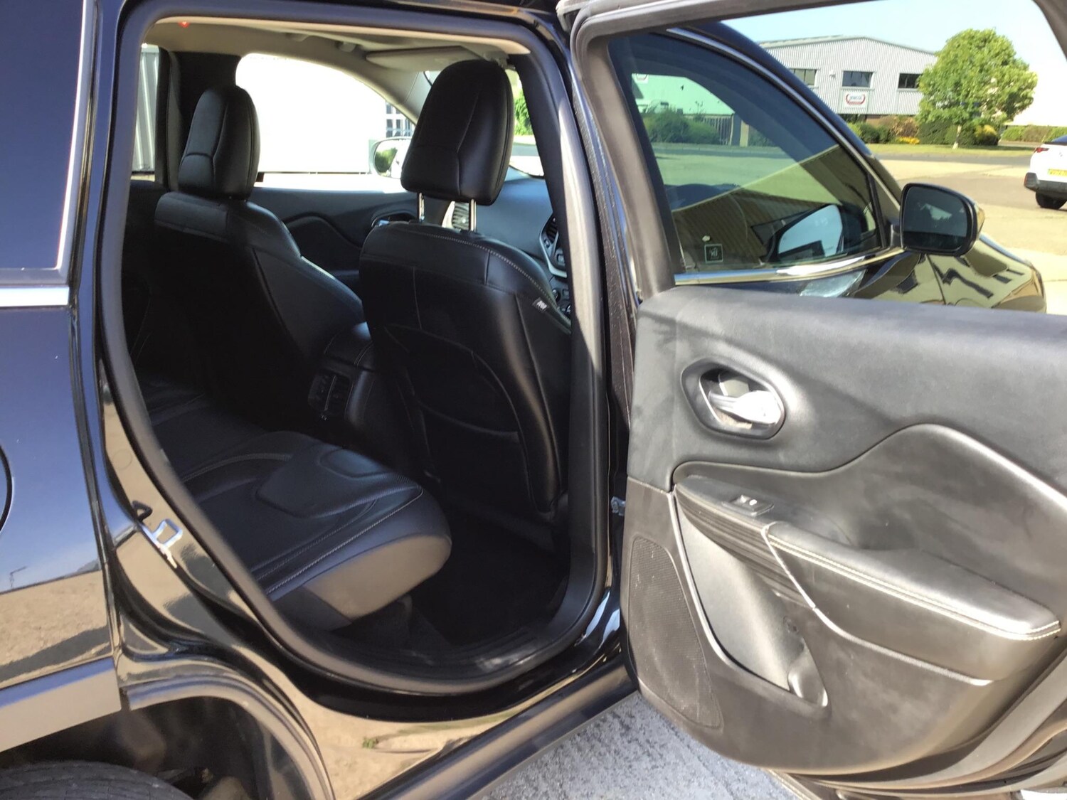 Used Jeep Cherokee 2016 for sale - 77613793: Photo 41