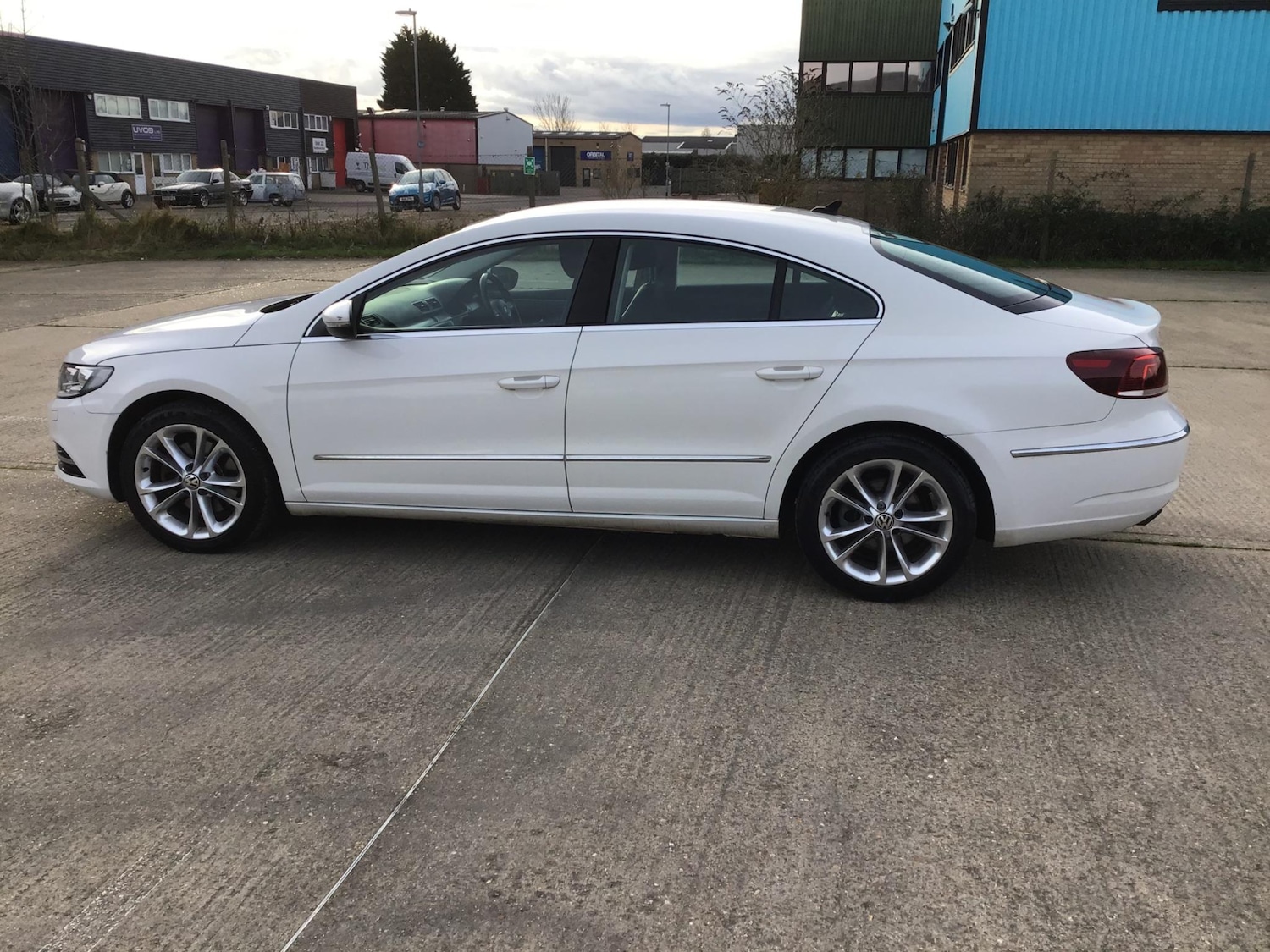 Used Volkswagen CC 2014 for sale - 77612676: Photo 4