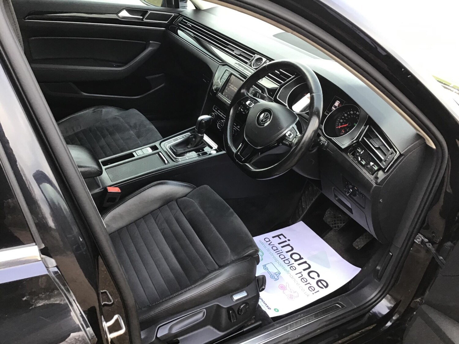 Used Volkswagen Passat 2015 for sale - 77613806: Photo 32