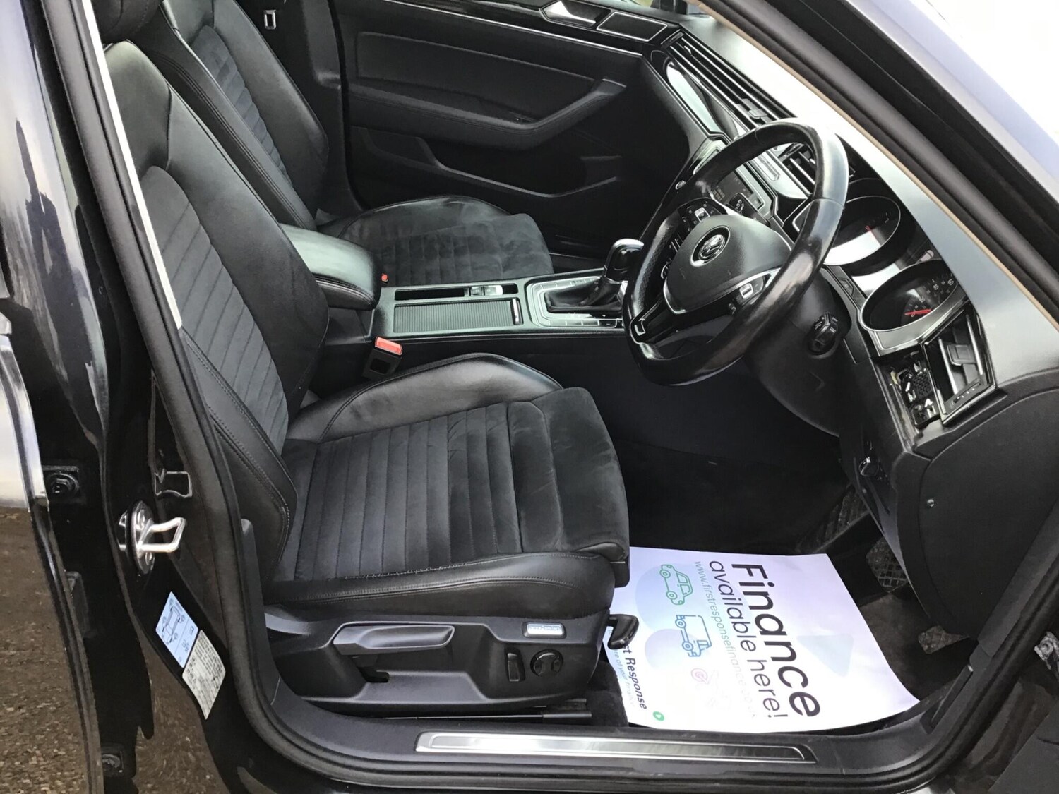 Used Volkswagen Passat 2015 for sale - 77613806: Photo 33