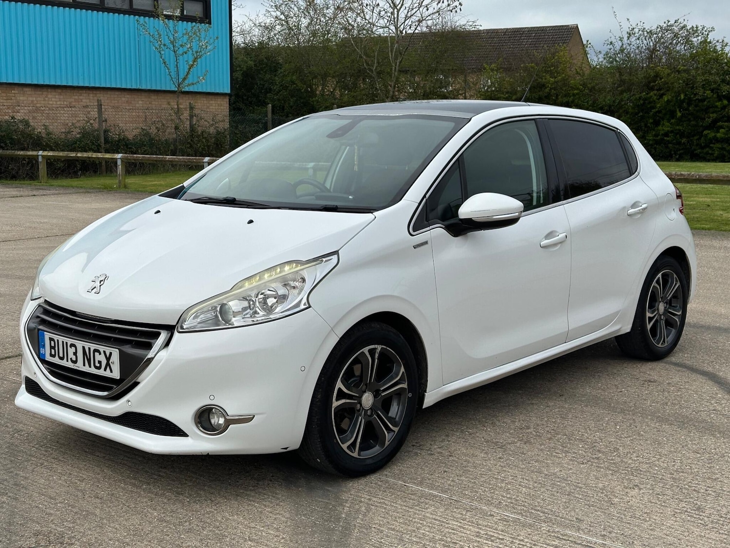 Used Peugeot 208 for sale - 78127904: Photo 10