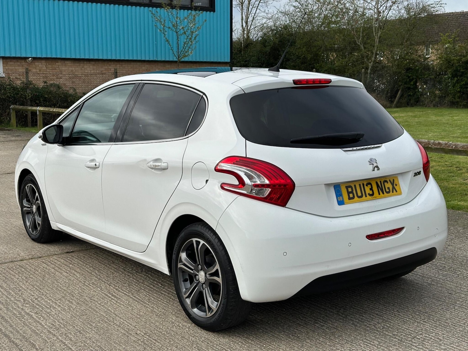 Used Peugeot 208 for sale - 78127904: Photo 12