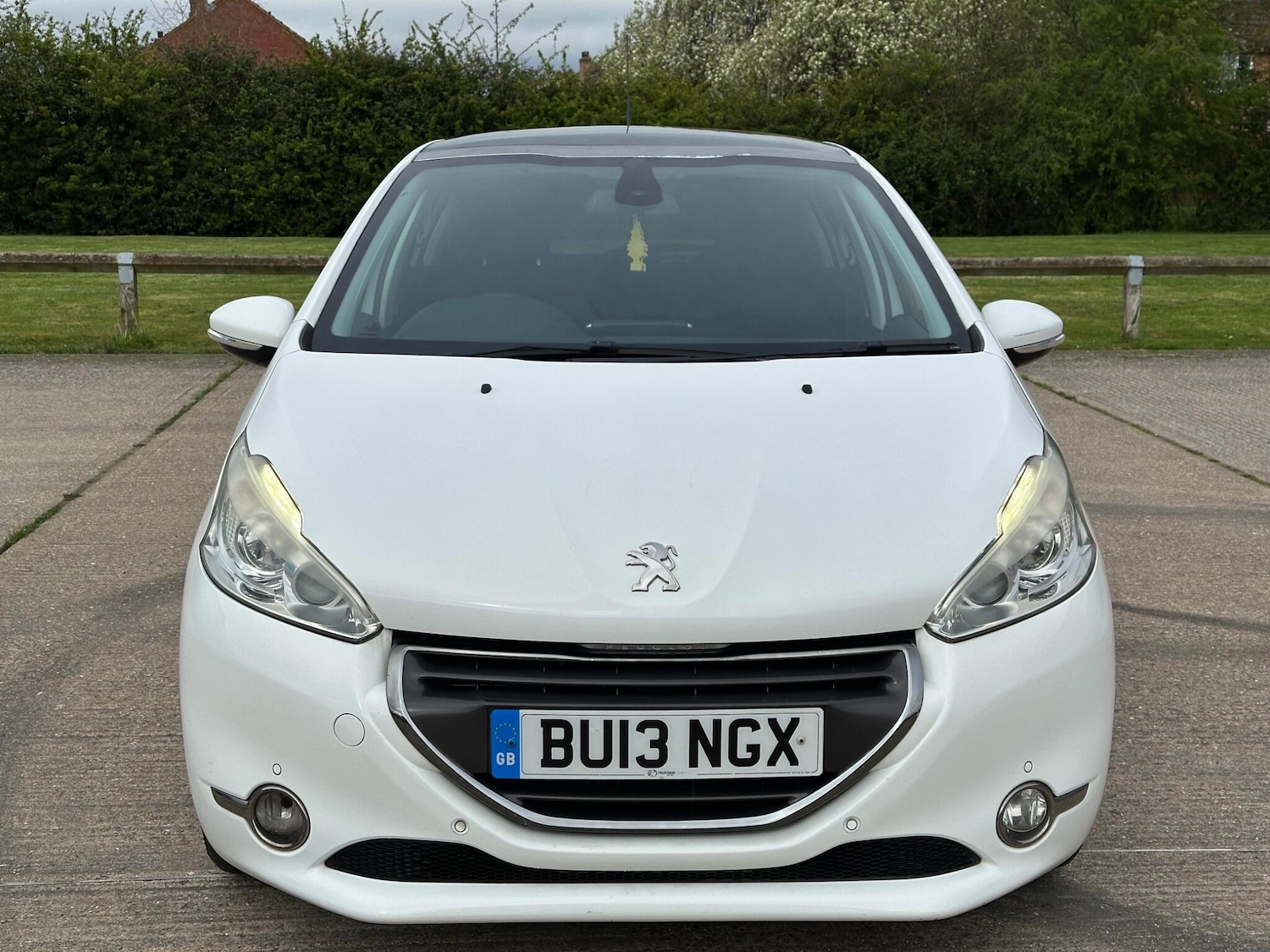 Used Peugeot 208 for sale - 78127904: Photo 2