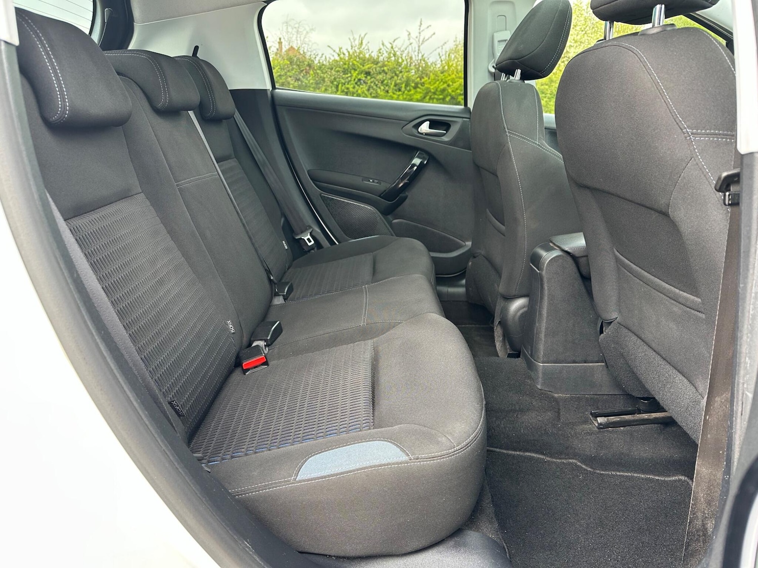 Used Peugeot 208 for sale - 78127904: Photo 31