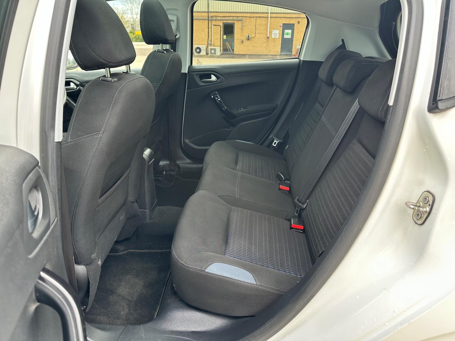 Used Peugeot 208 for sale - 78127904: Photo 35