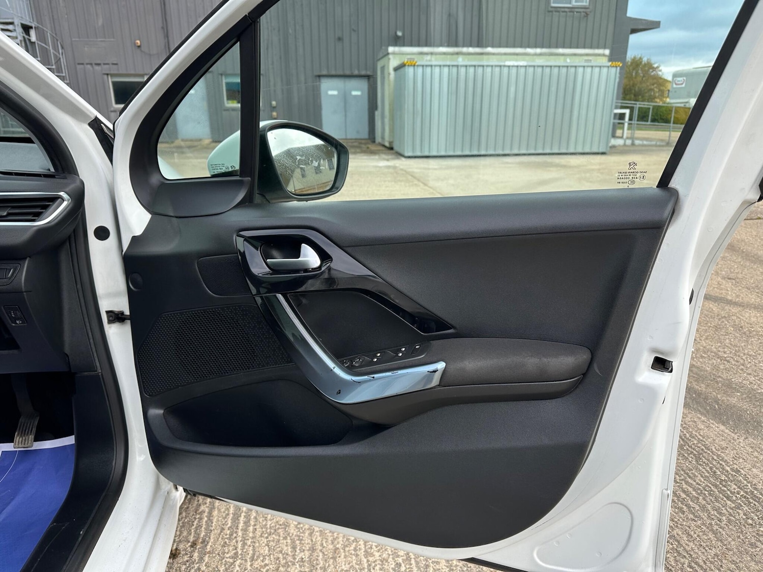 Used Peugeot 208 for sale - 78127904: Photo 37