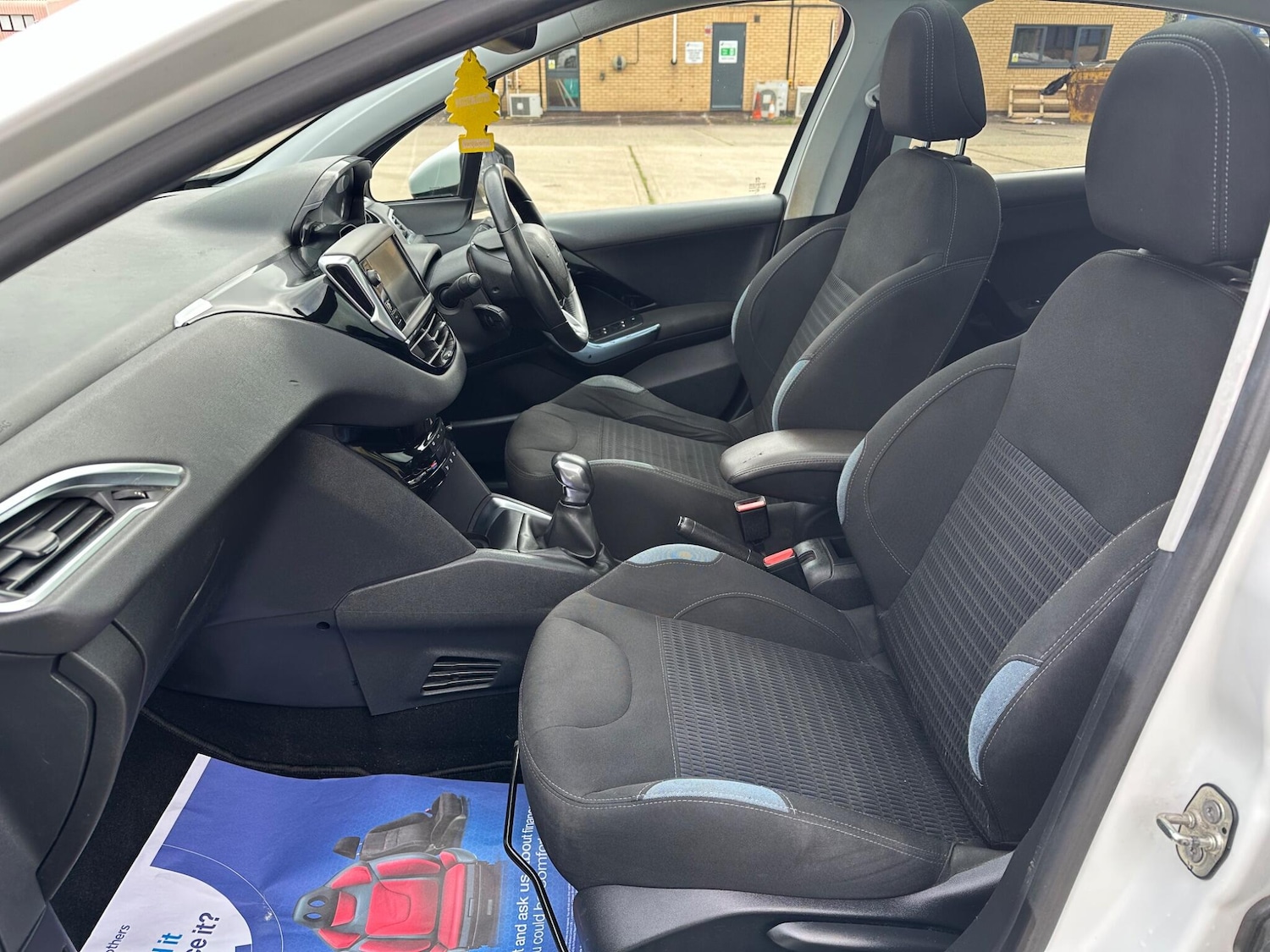 Used Peugeot 208 for sale - 78127904: Photo 43