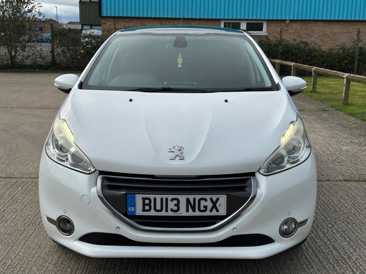 Used Peugeot 208 for sale - 78127904: Photo 6