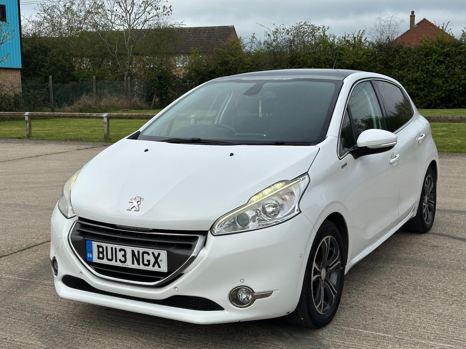 Used Peugeot 208 for sale - 78127904: Photo 8