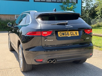 Used Jaguar F-Pace 2017 for sale - 79389649: Photo