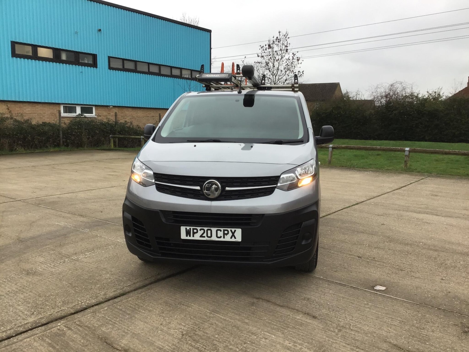 Used Vauxhall Vivaro 2020 for sale - 77613796: Photo 2