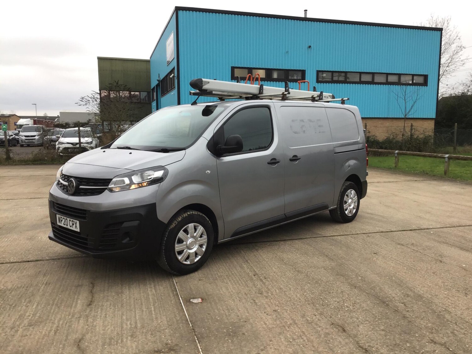Used Vauxhall Vivaro 2020 for sale - 77613796: Photo 3