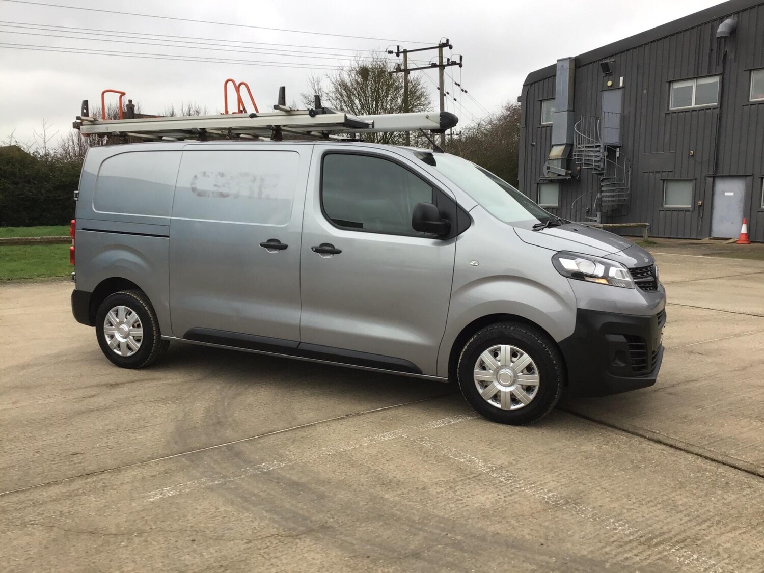 Used Vauxhall Vivaro 2020 for sale - 77613796: Photo 41