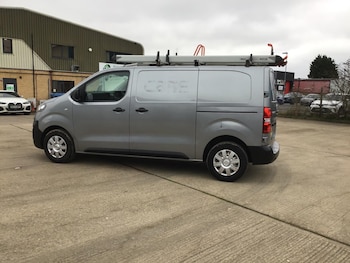 Used Vauxhall Vivaro 2020 for sale - 77613796: Photo