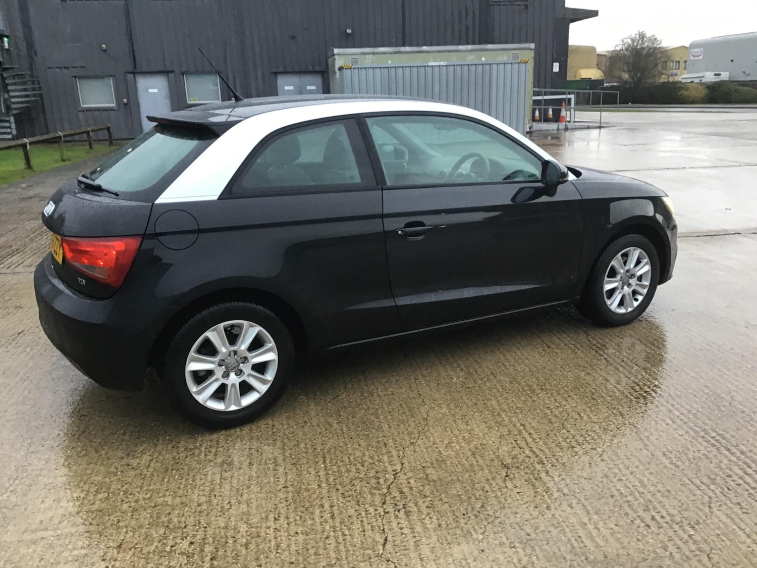 Used Audi A1 2011 for sale - 77613811: Photo 22