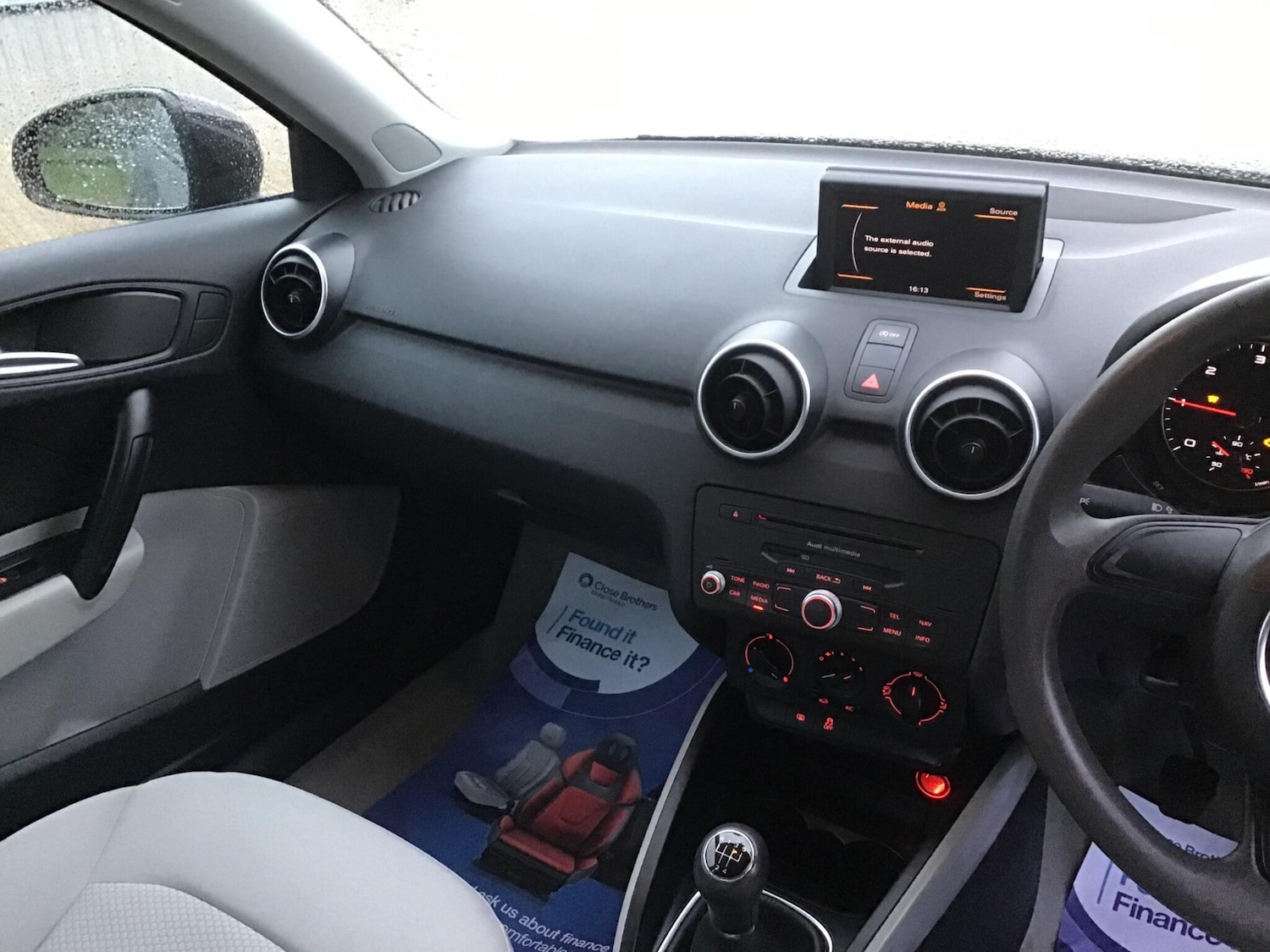 Used Audi A1 2011 for sale - 77613811: Photo 28