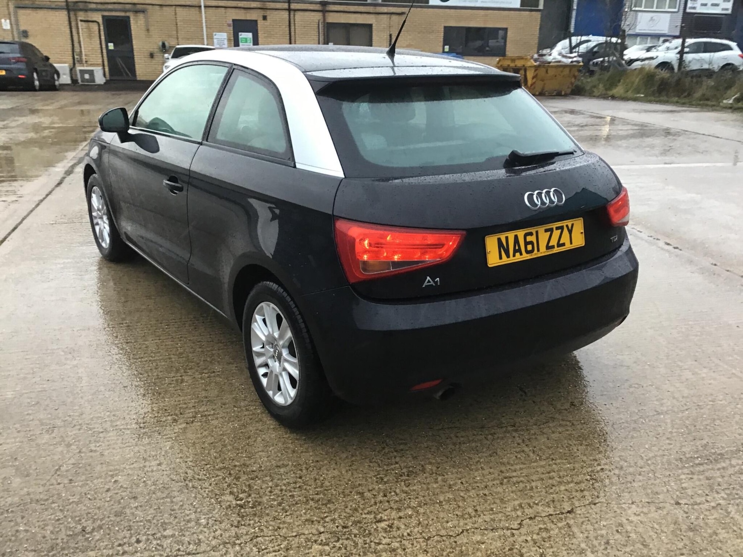 Used Audi A1 2011 for sale - 77613811: Photo 4