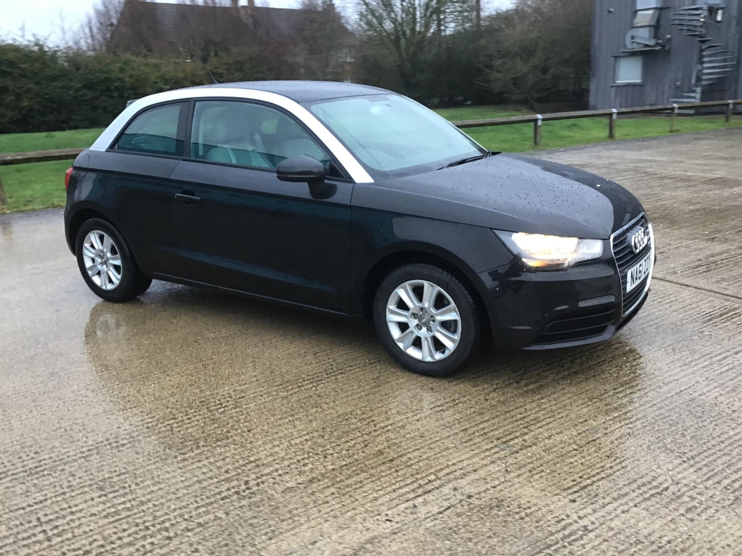 Used Audi A1 2011 for sale - 77613811: Photo 8