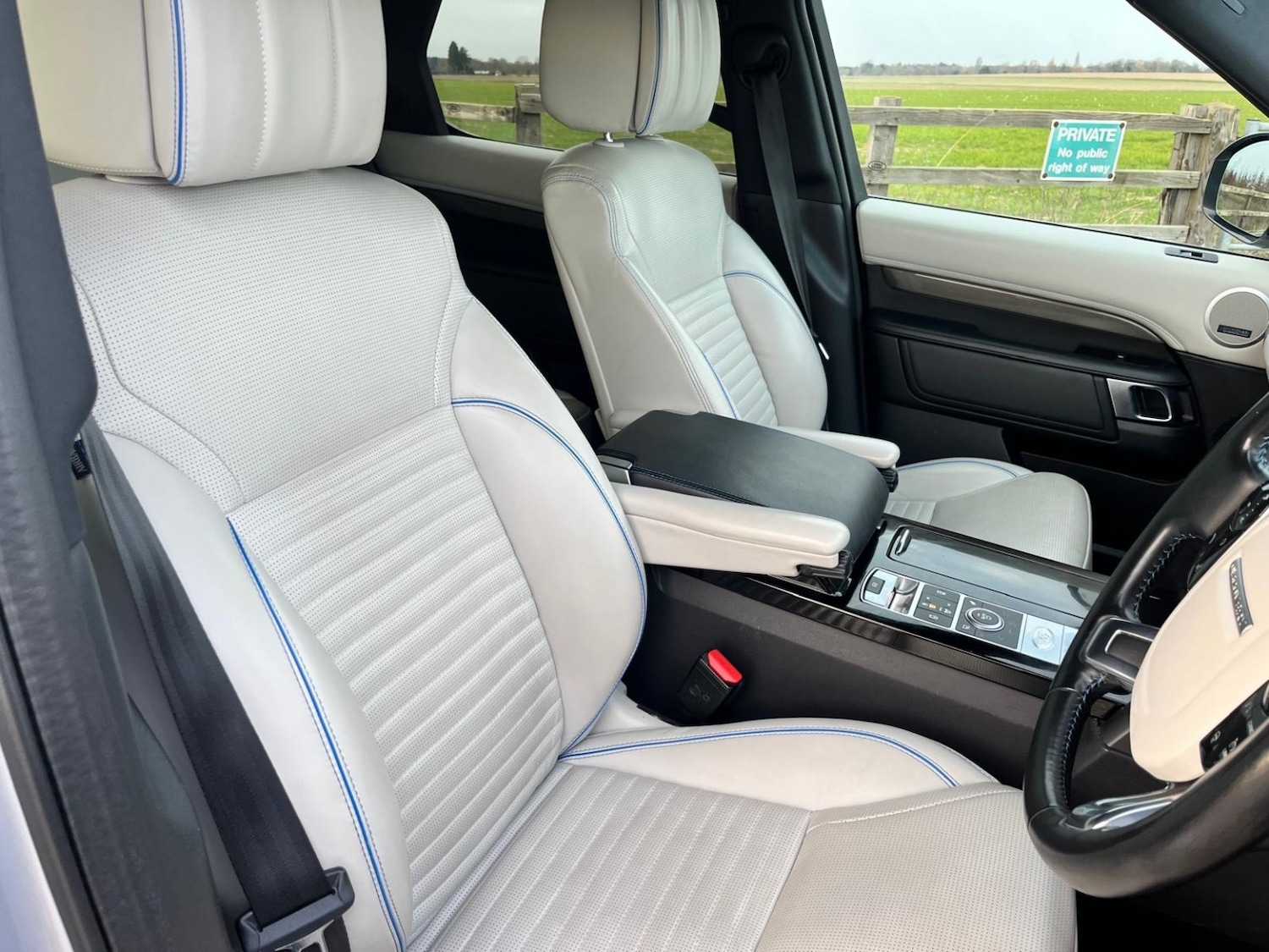 Used Land Rover Discovery 2019 for sale - 77891572: Photo 17