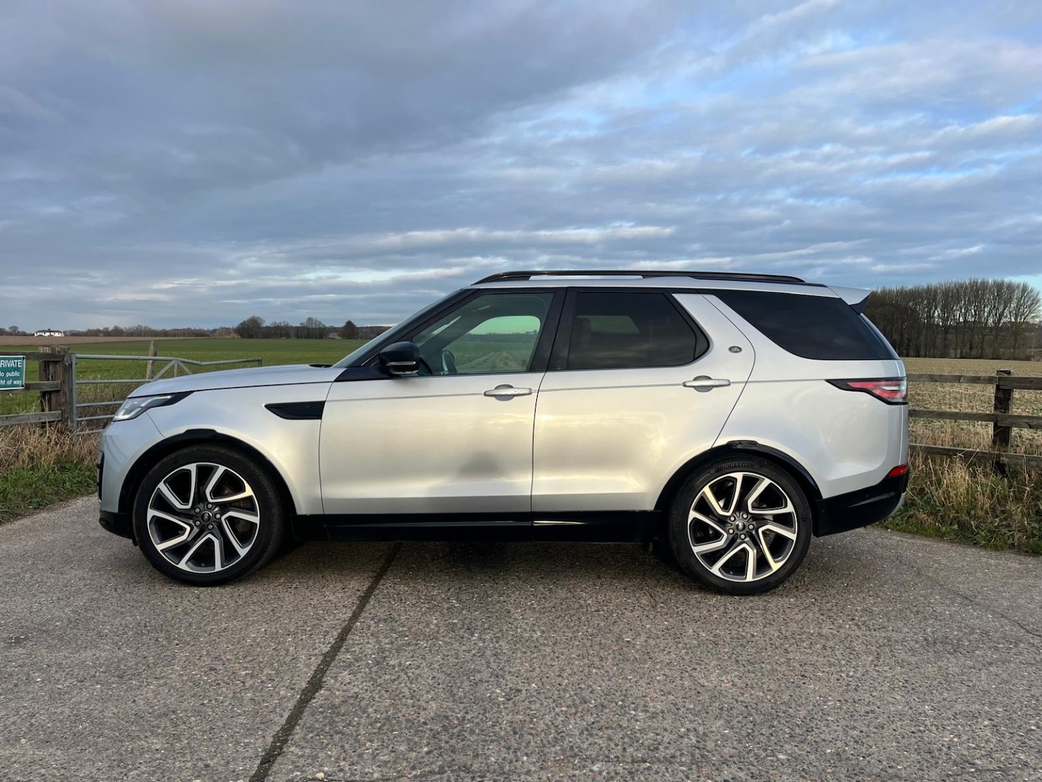 Used Land Rover Discovery 2019 for sale - 77891572: Photo 30
