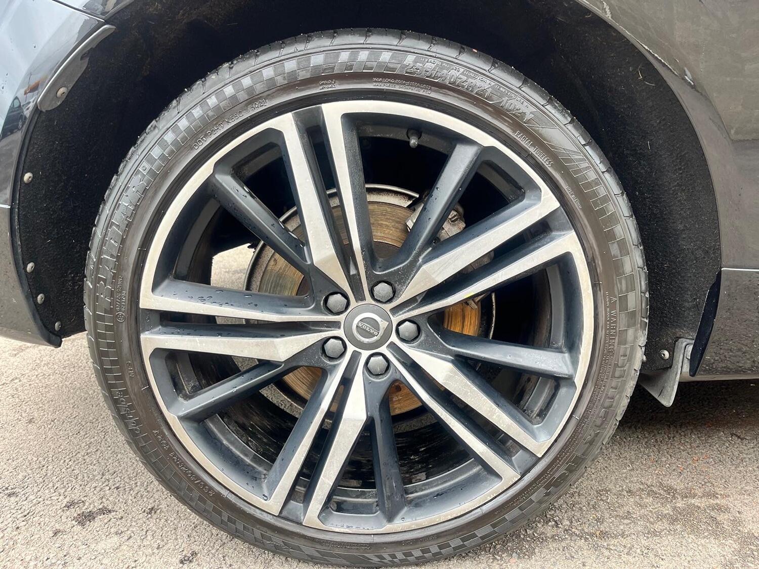 Used Volvo XC60 2017 for sale - 76794022: Photo 5