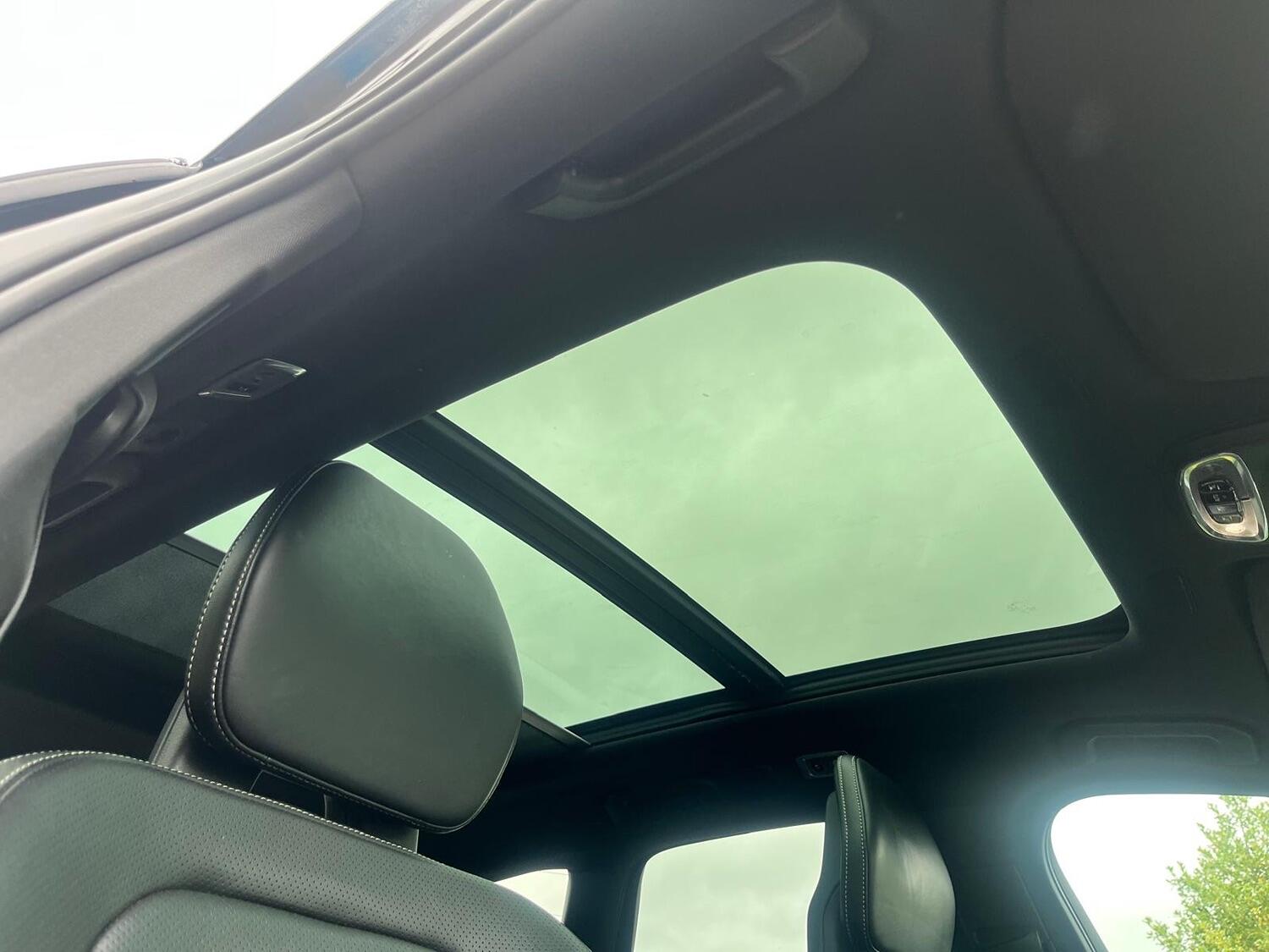 Used Volvo XC60 2017 for sale - 76794022: Photo 9