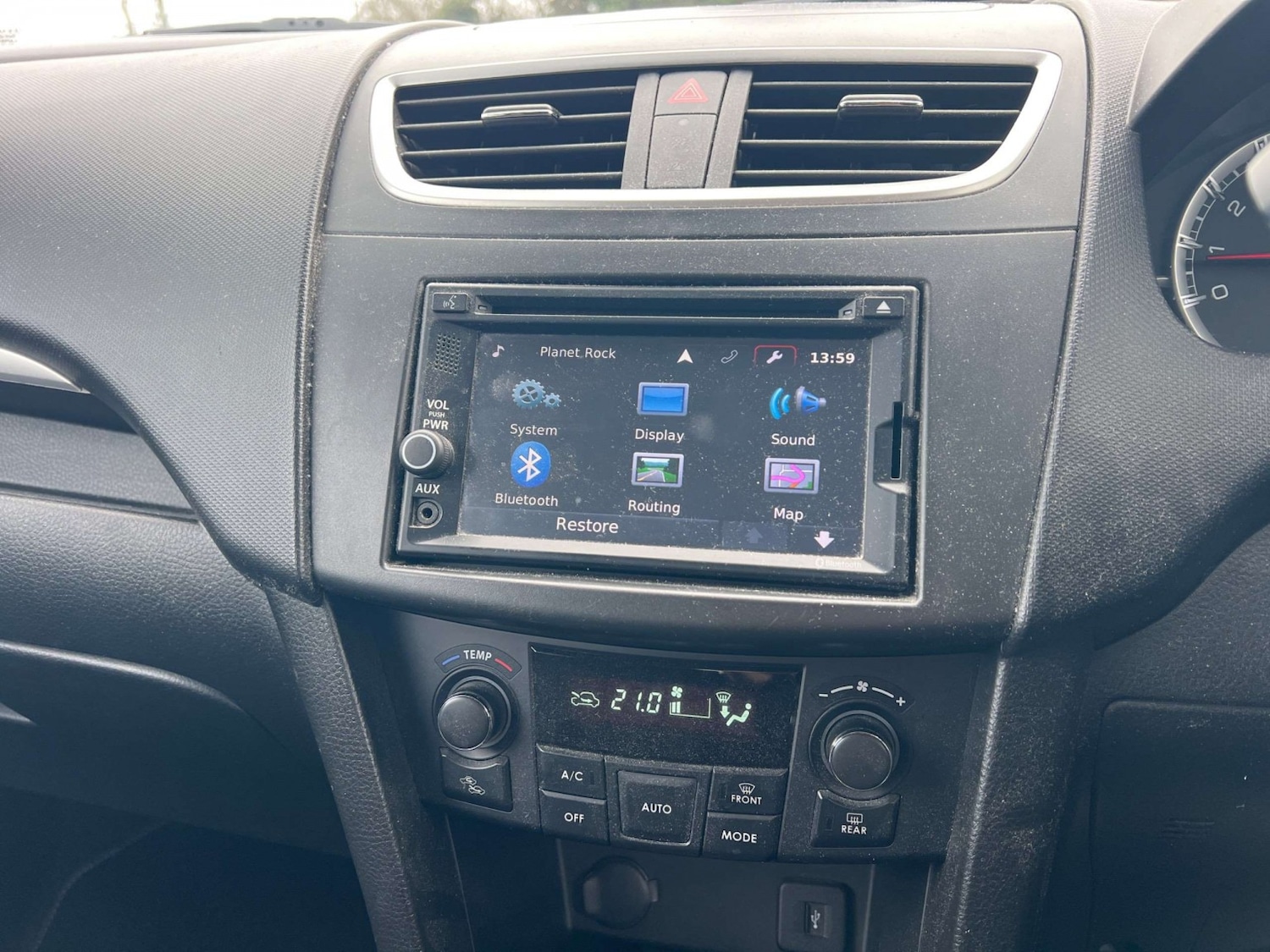 Used Suzuki Swift 2016 for sale - 78018279: Photo 9