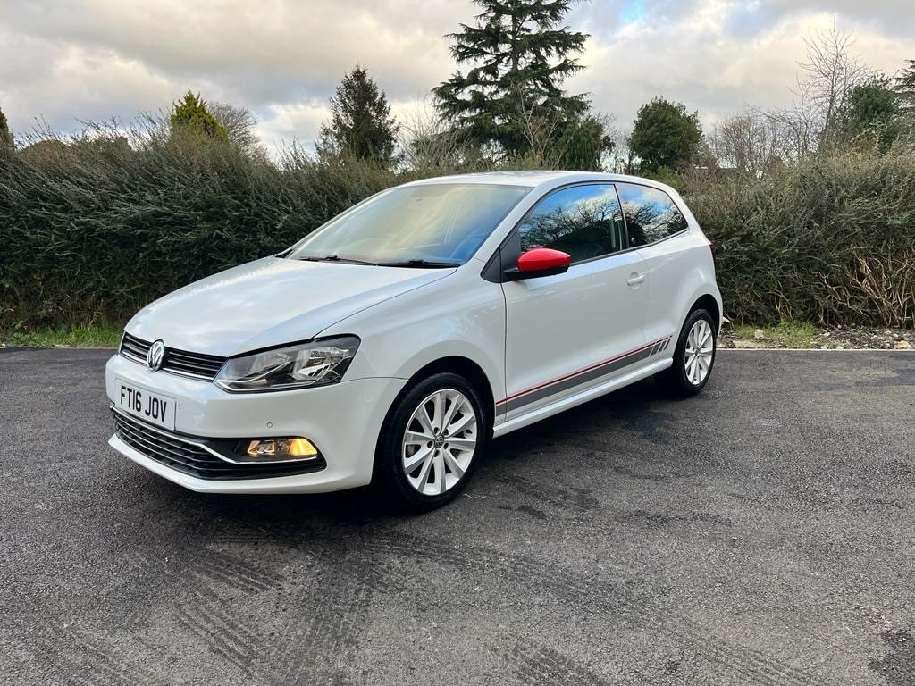 Used Volkswagen Polo 2016 for sale - 76471262: Photo 2