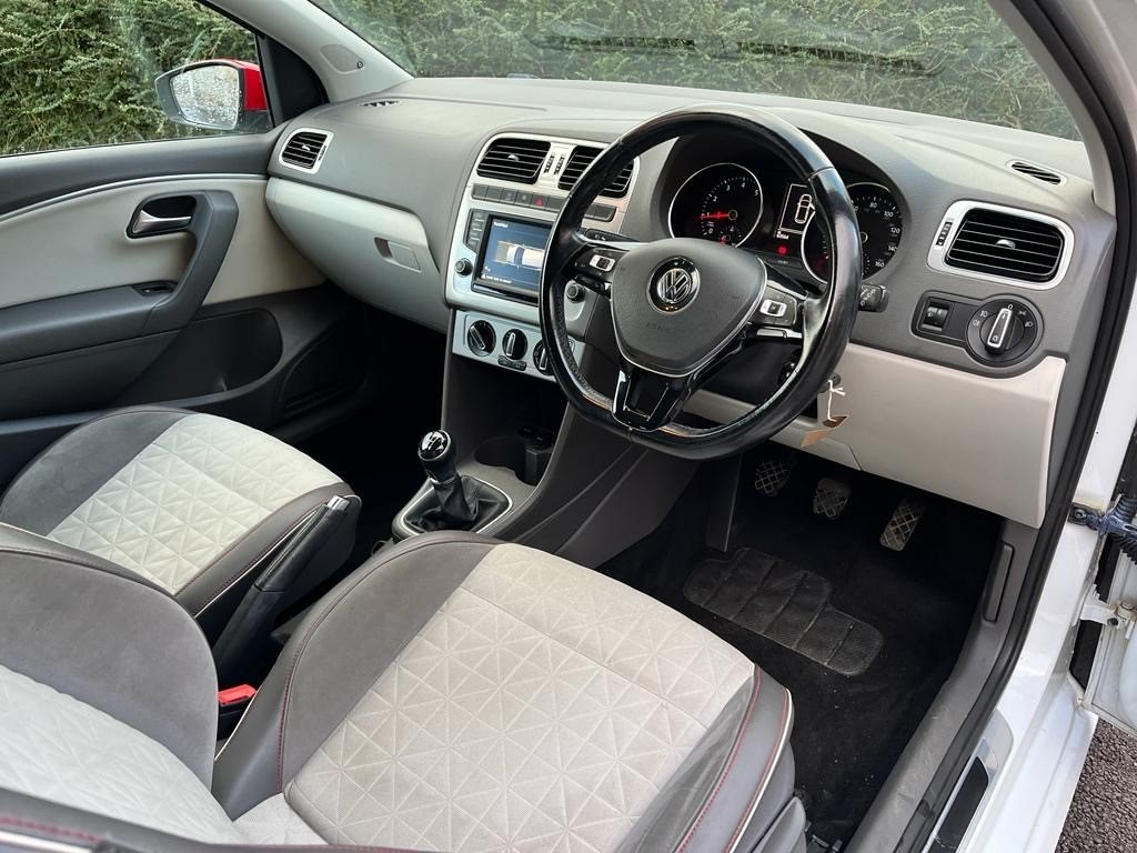 Used Volkswagen Polo 2016 for sale - 76471262: Photo 7