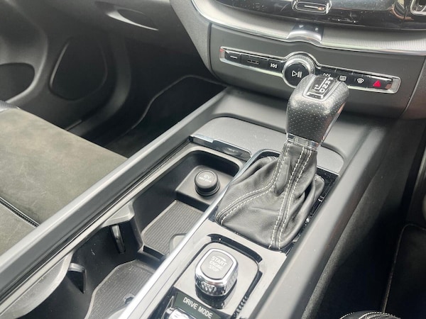 Used Volvo XC60 2017 for sale - 75740390: Photo 15