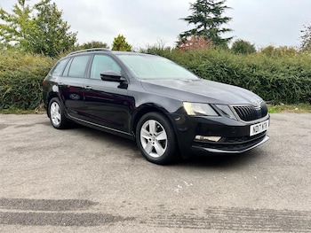 2017 - 1.6 TDI SE 5-Door