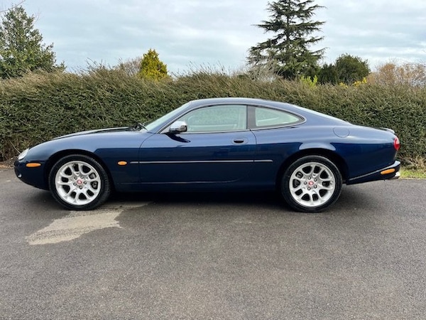 Used Jaguar XKR 1999 for sale - 74983912: Photo 3